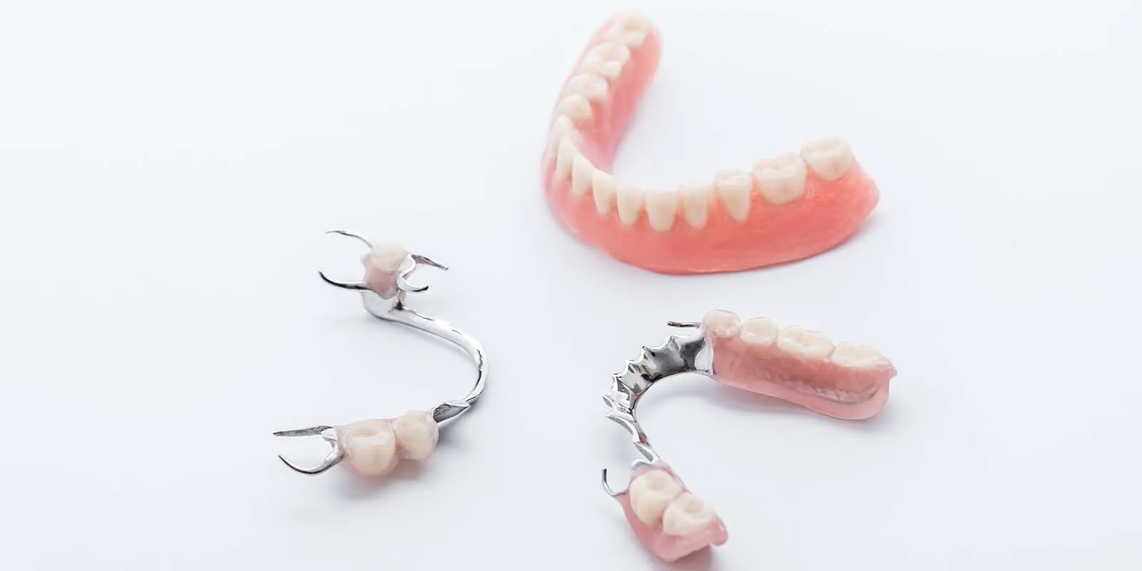 インプラントオーバーデンチャーと入れ歯の比較