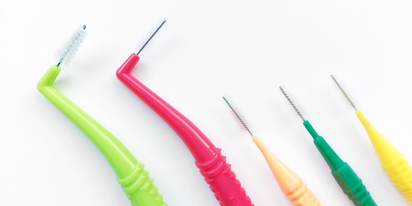 歯間ブラシとは